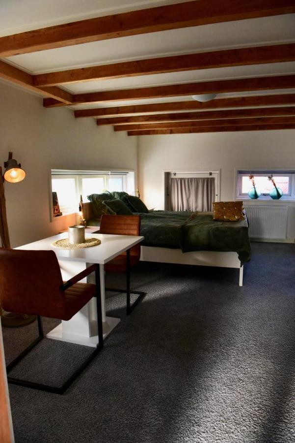 Bed and Breakfast De Slaapmuts Winsum  Exterior foto