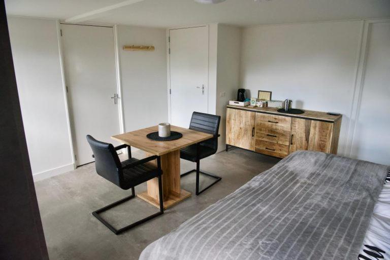 Bed and Breakfast De Slaapmuts Winsum  Exterior foto